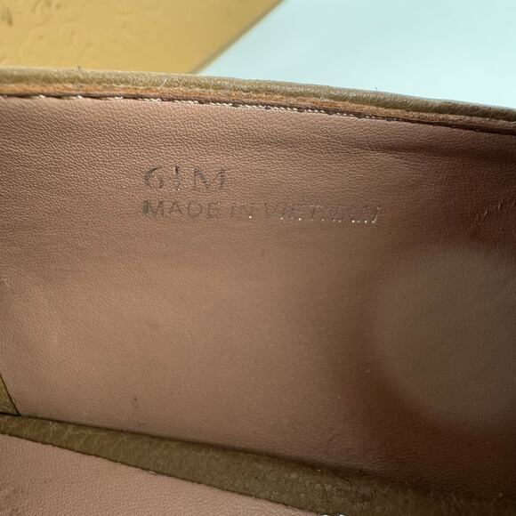 LINEA PAOLO MABEL POINTED TOE LOAFER WITH GOLD CHAIN IN TAN NWOB WOMEN'S 6.5M - Picture 10 of 12